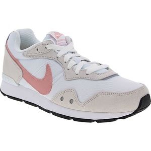 Nike Womens Venture Sneaker